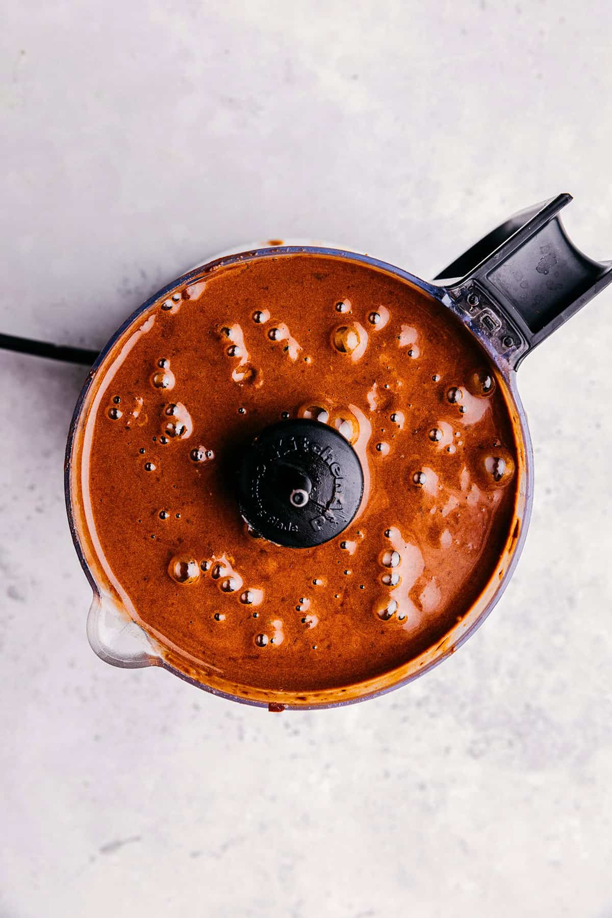 The absolute BEST Flourless Chocolate Chip Brownies that are fudgy, moist and delicious! Made healthier with zero refined sugar, protein-packed black beans, and Greek yogurt!